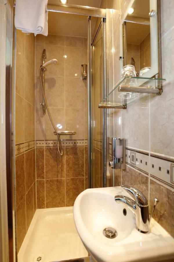 Aylesbray Lodge Кембридж Екстер'єр фото
